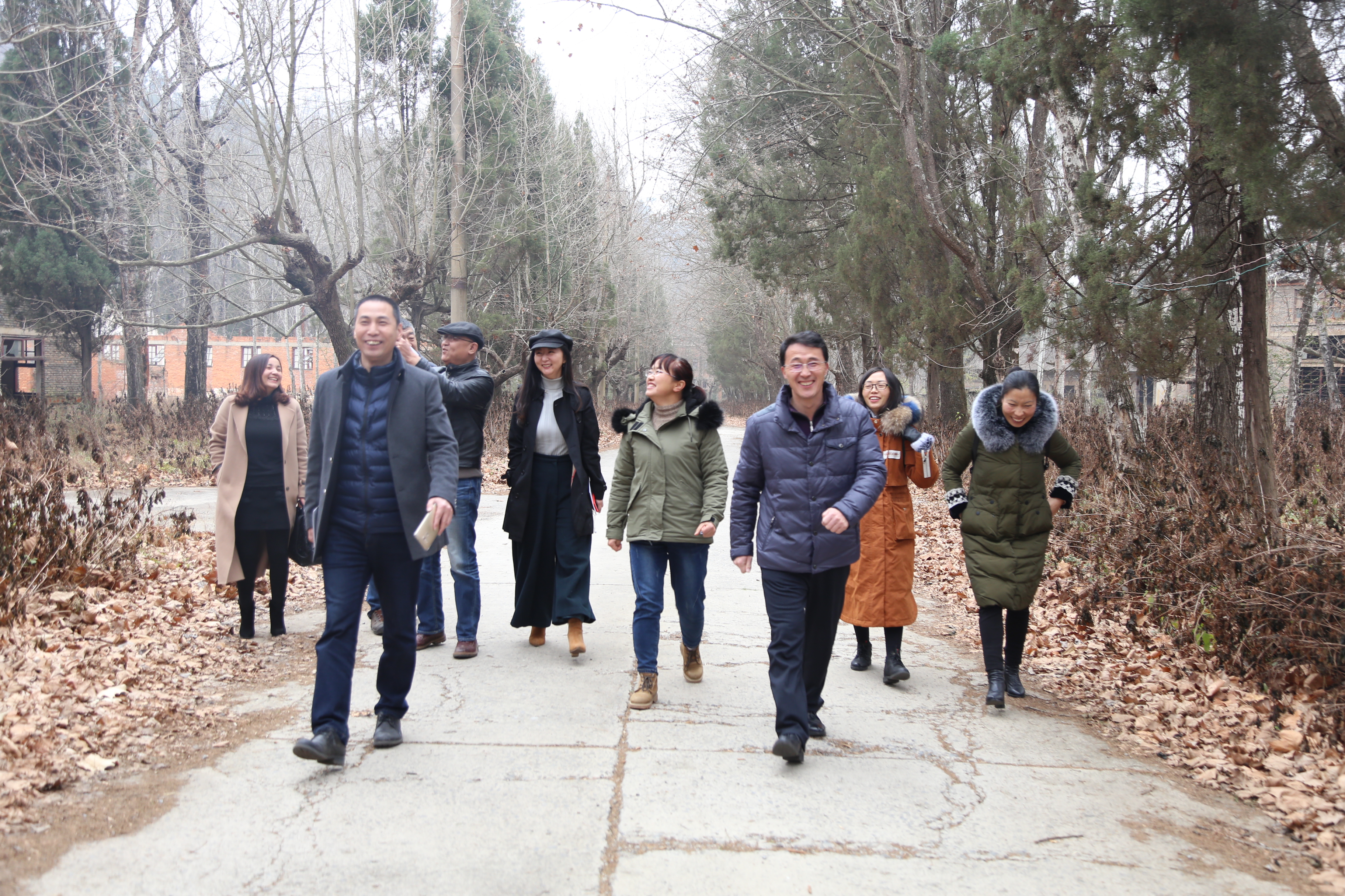 �������̵������زιۿ����Ļ����β�ҵ